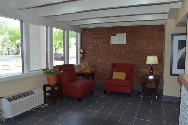 Americas Best Value Inn - Augusta Historic Downtown image 24