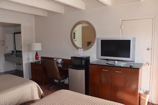 Americas Best Value Inn - Augusta Historic Downtown image 7